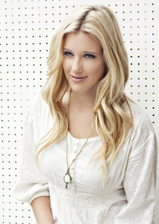 Beautiful Blonde Zarzar Models Jessica Harbour Modeling In San Diego For True Birds Jewelry 10