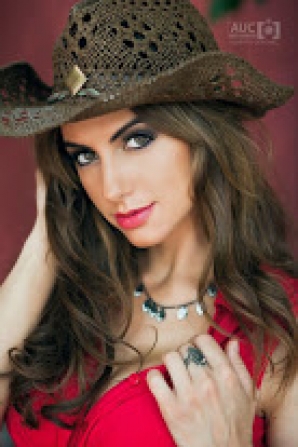 Angelacowgirlheadshot