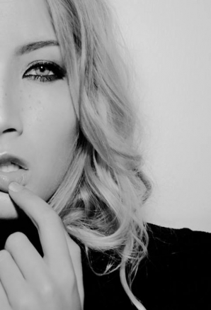 ZARZAR MODELS - Marine Michaels