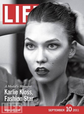 Beautiful Fashion Star Model Karlie Kloss On The Cover Of Life Magazine Modeling For Photographer Gabriele Revere In Black And White For Life Magazine Cover And Editorials